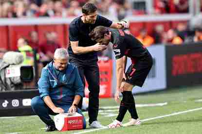 هوفمان لاعب باير ليفركوزن يوجه إنتقادات إلى تشابي ألونسو